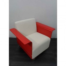 UnknownFauteuilWitRood